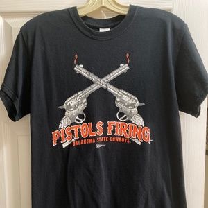 Oklahoma State T Shirt / Pistols Firing / Med